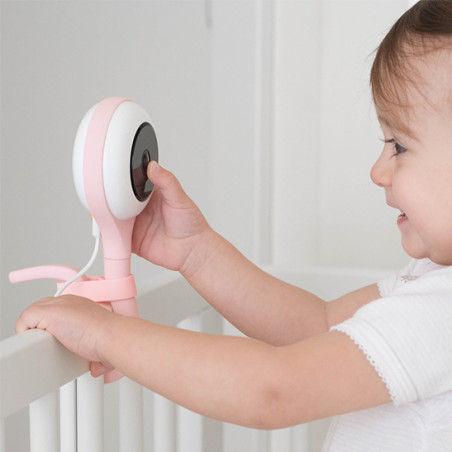 Bébé regardant le babyphone vidéo Lollipop rose