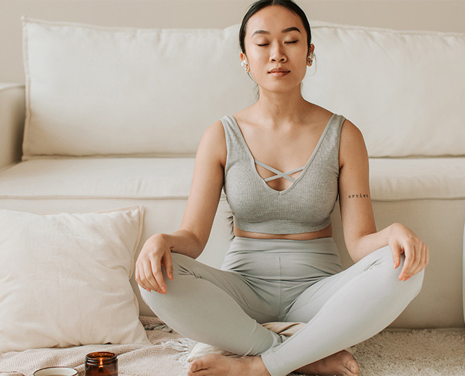 Soulager l'endométriose avec le yoga